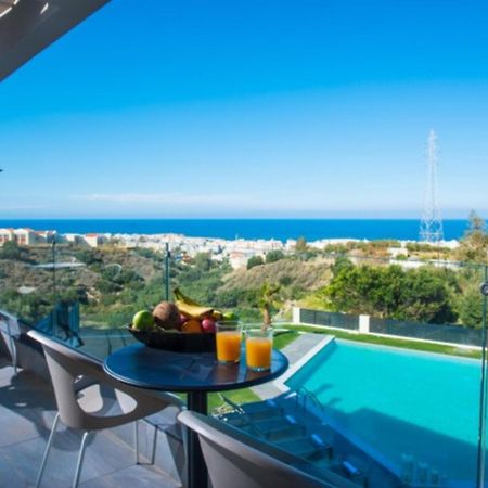 הרסוניסוס Orama Luxury Villa 4 Bedrooms With Private Pool מראה חיצוני תמונה