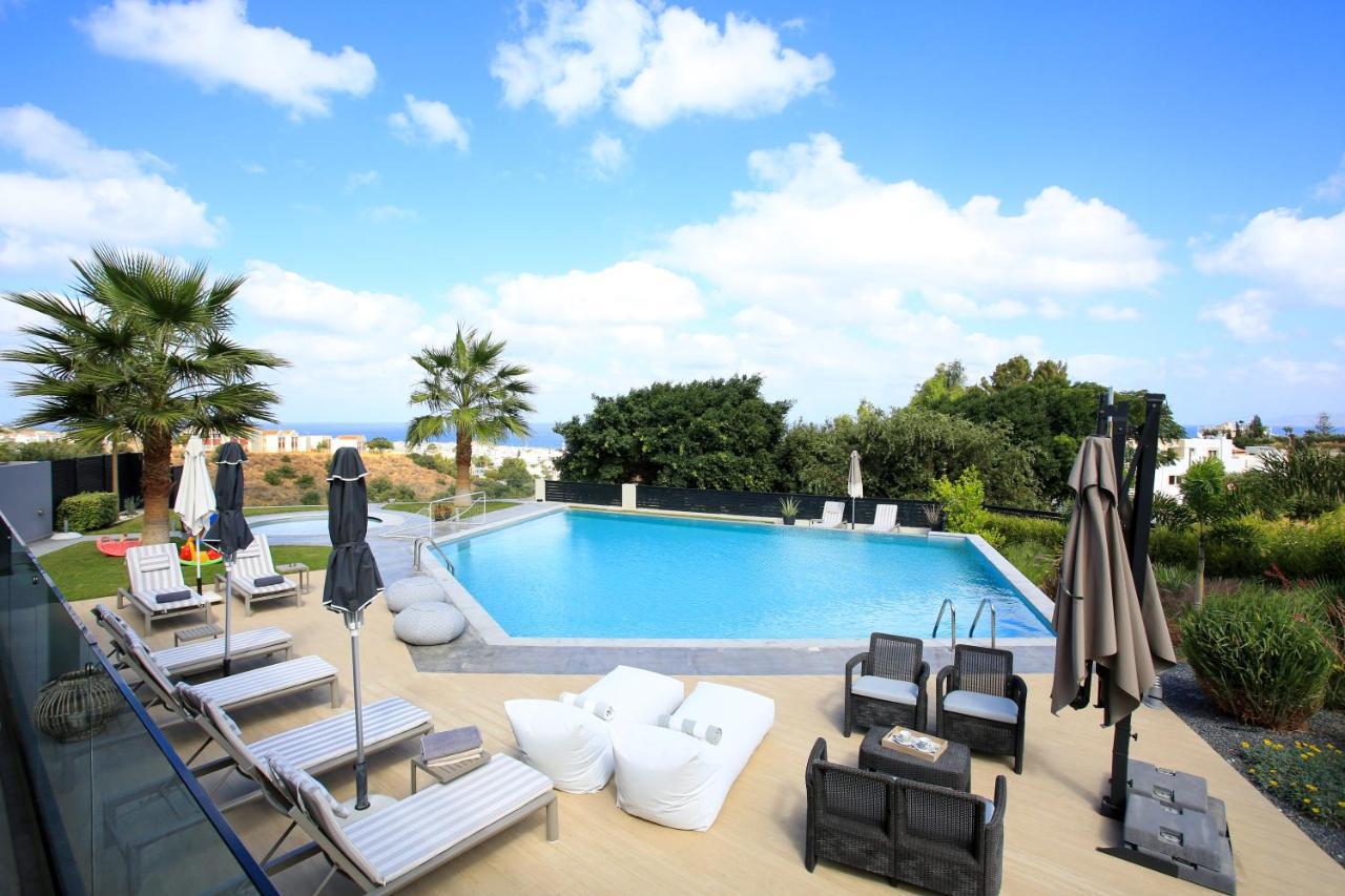 הרסוניסוס Orama Luxury Villa 4 Bedrooms With Private Pool מראה חיצוני תמונה