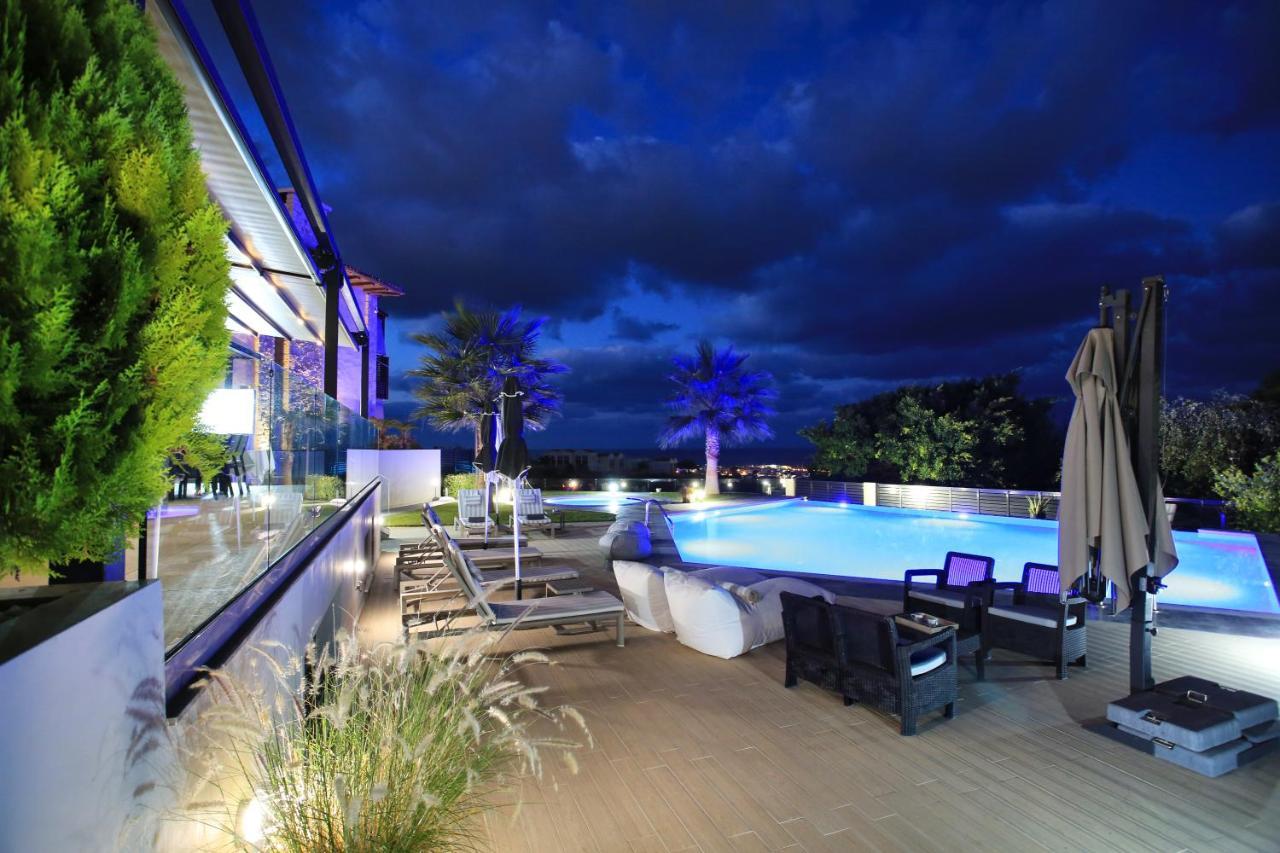 הרסוניסוס Orama Luxury Villa 4 Bedrooms With Private Pool מראה חיצוני תמונה