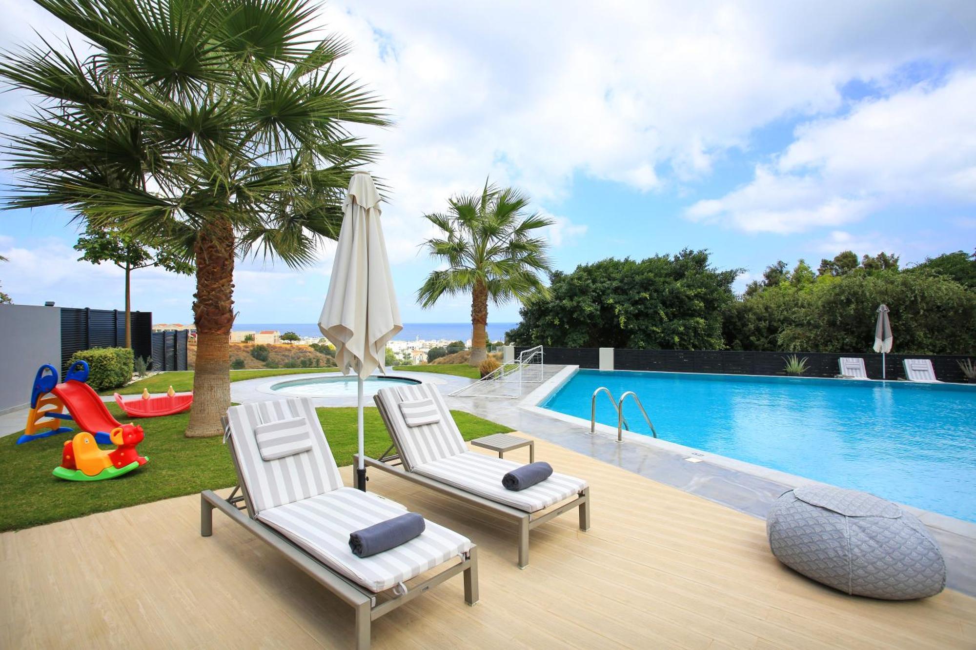 הרסוניסוס Orama Luxury Villa 4 Bedrooms With Private Pool מראה חיצוני תמונה